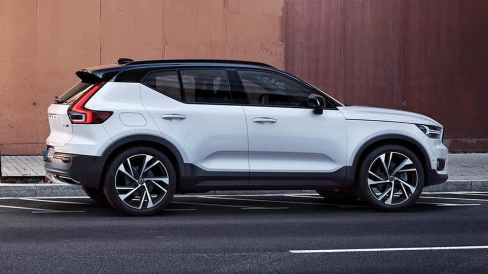 Volvo XC40 Estate 2.0 B4P Plus Dark 5dr Auto Lease Select Car Leasing