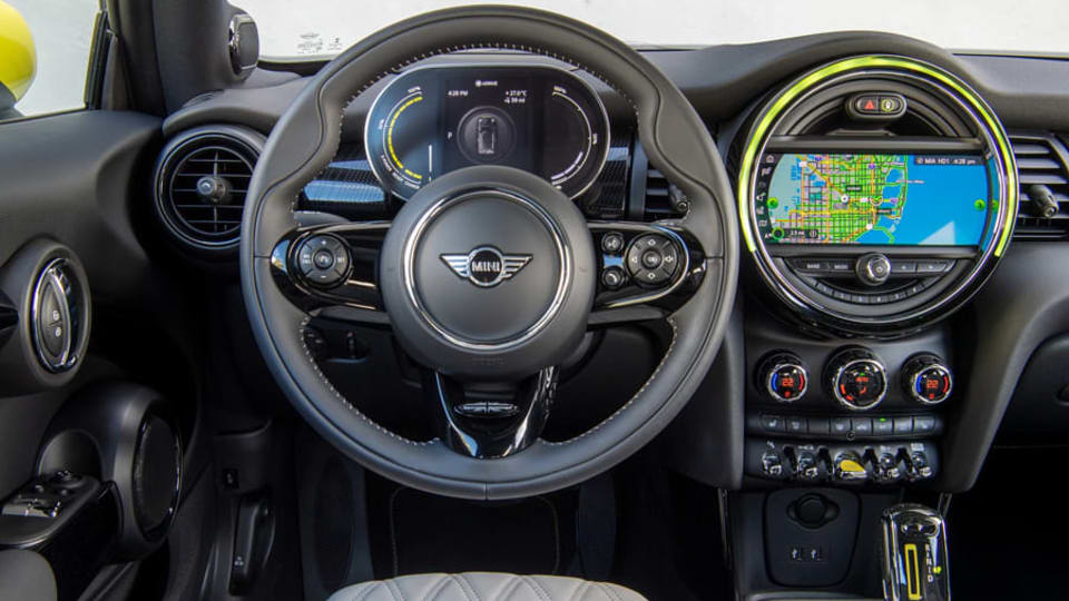 Mini Hatchback 135kW Cooper S Level 1 33kWh 3dr Auto Lease Select Car