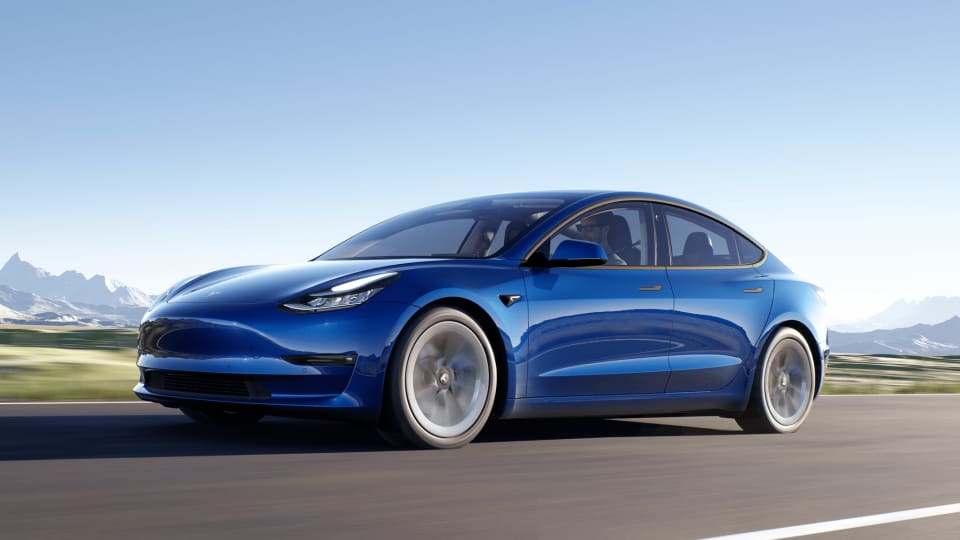 Model 3 saloon long range awd on sale 4dr auto