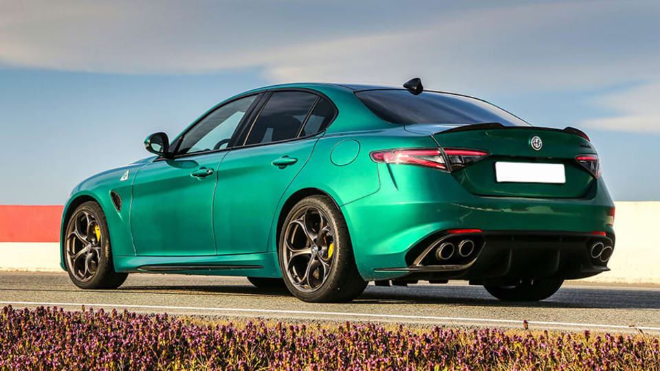 Alfa Romeo Giulia Saloon 2.9 V6 BiTurbo Quadrifoglio Super Sport Lease Select Car Leasing