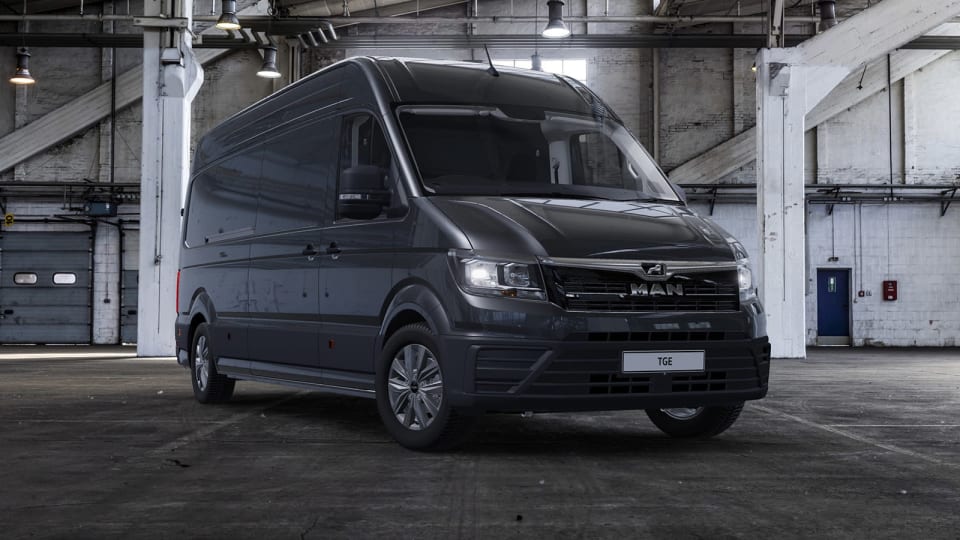 3 EXTRA LONG 140 Lion XS High Roof Van [2024]