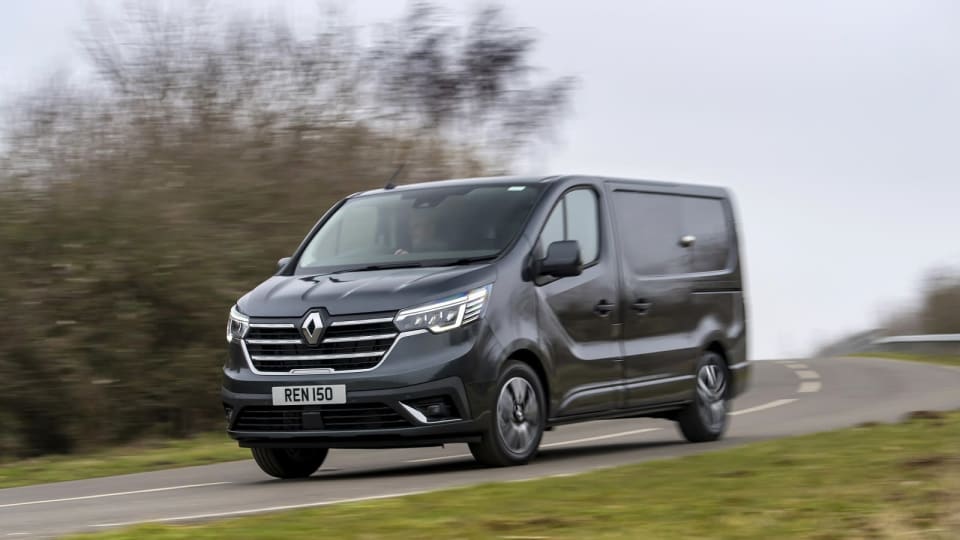 LWB LL30 Blue dCi 130 Advance [Safety] Van [2023.5]