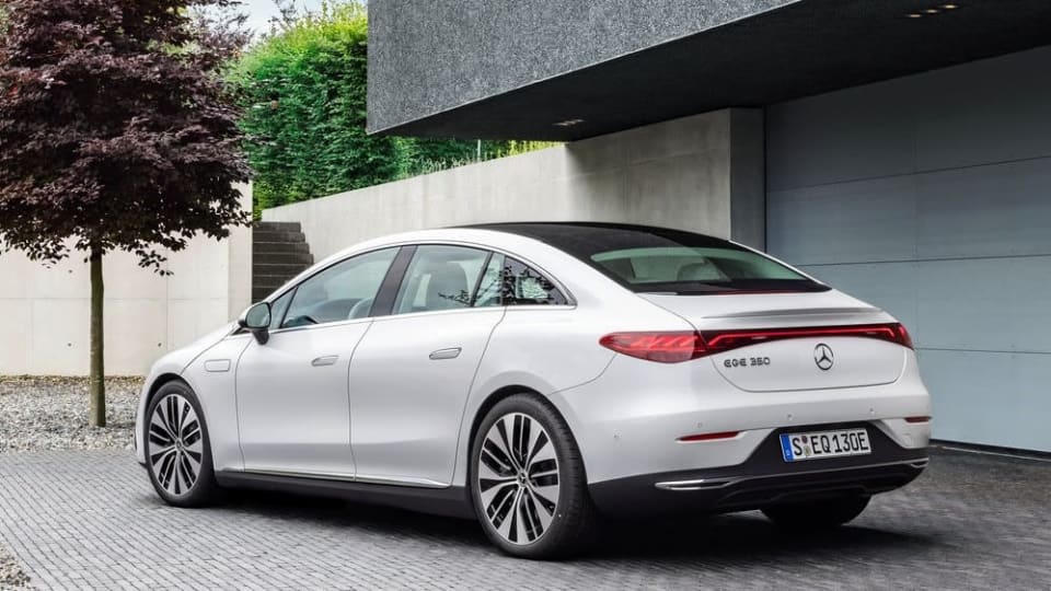 EQE 300 180kW Exclusive Luxury 89kWh 4dr Auto [2024]