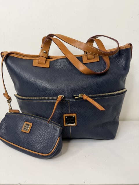Dooney And Bourke Tote