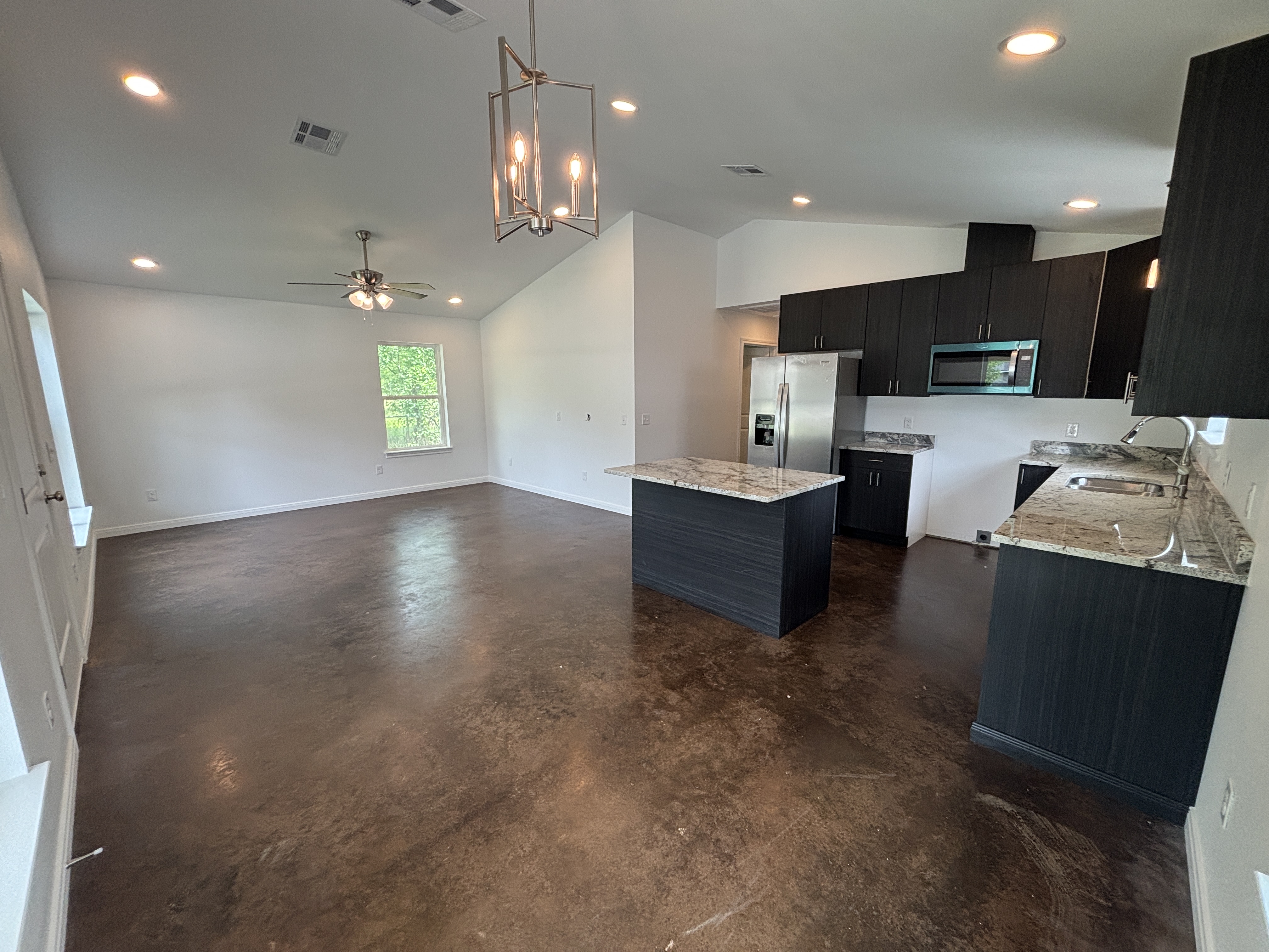 1025 Harlem Ave — photo 2