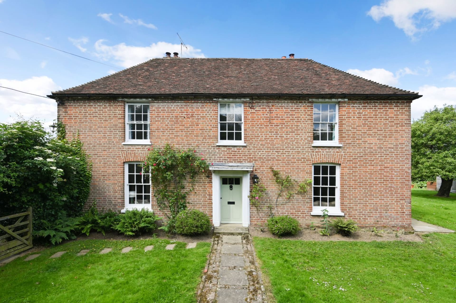 5 Bedroom House For Sale in Bilsington TN25 Hobbs Parker Estate Agents