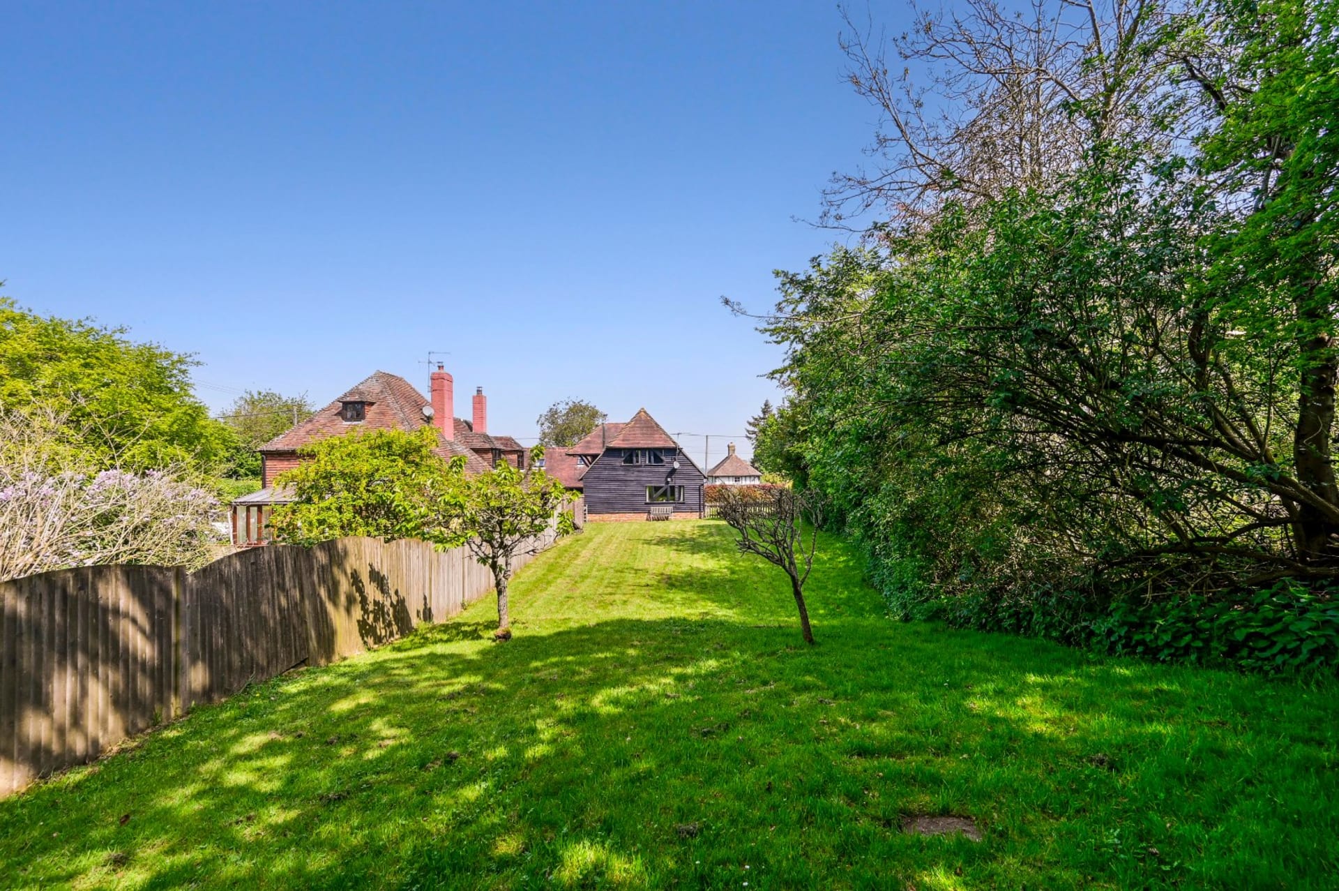 Hastingleigh — £1,075,000