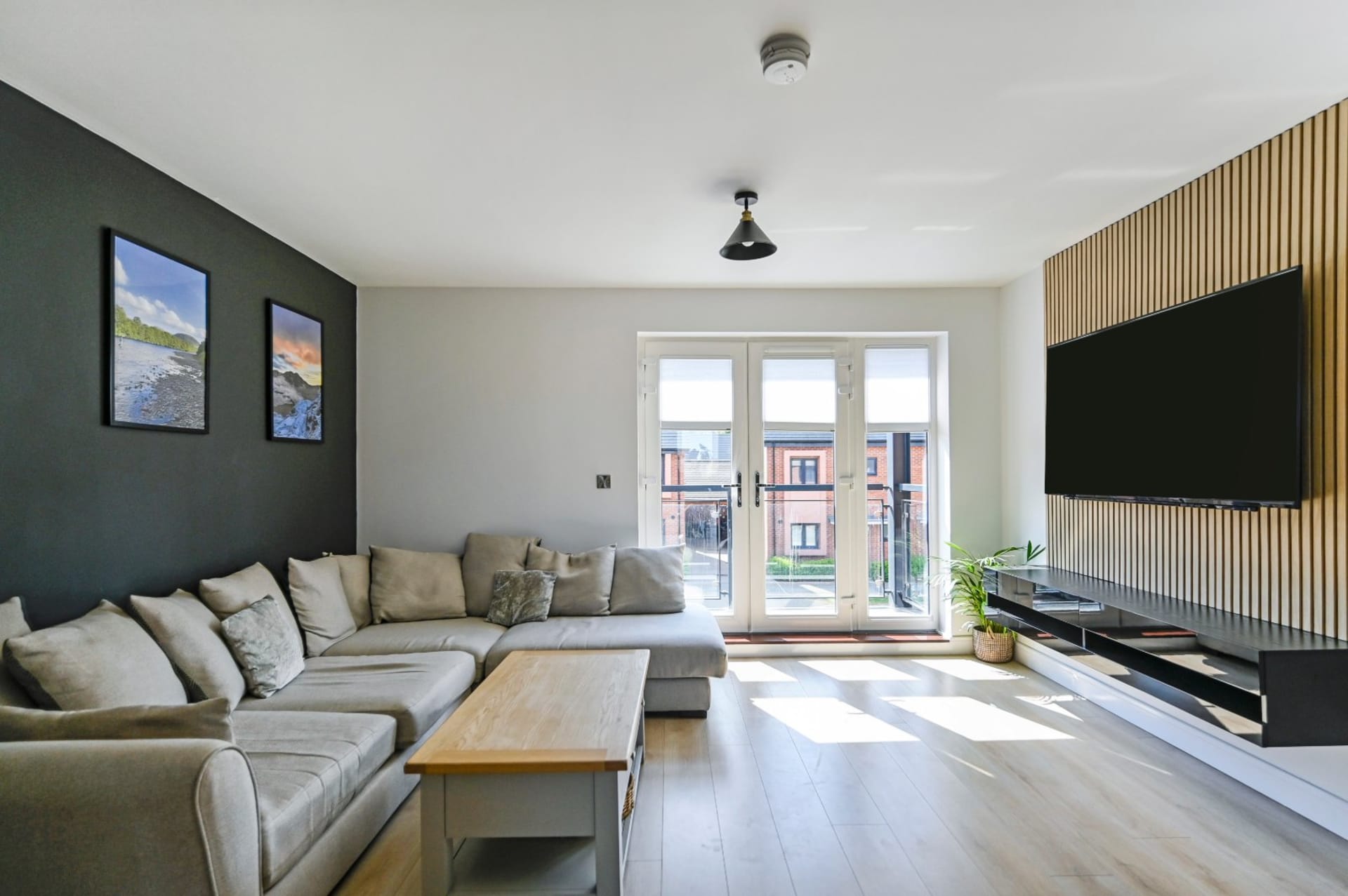 Kingsnorth — £265,000