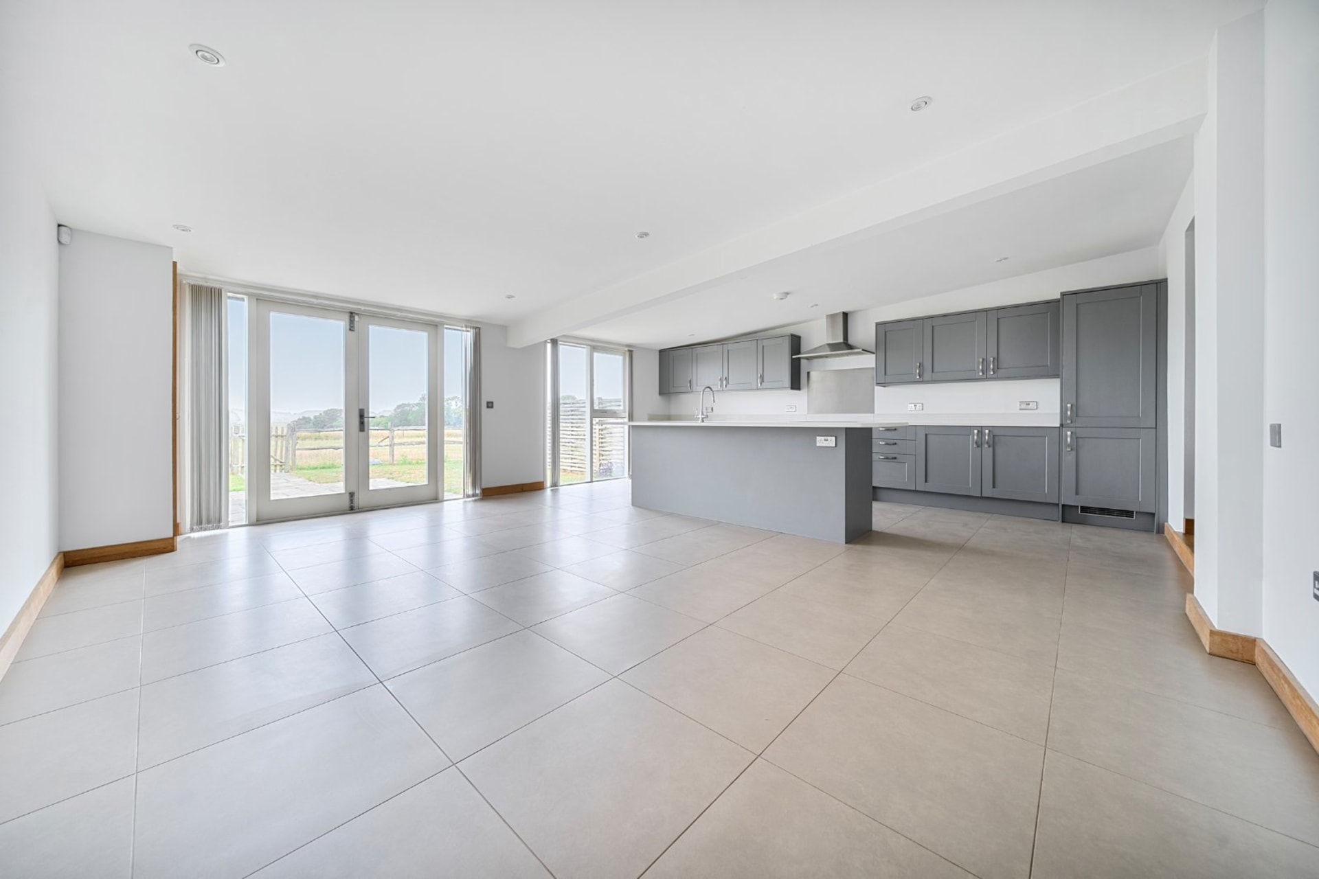 Charing Heath — £1,900pcm