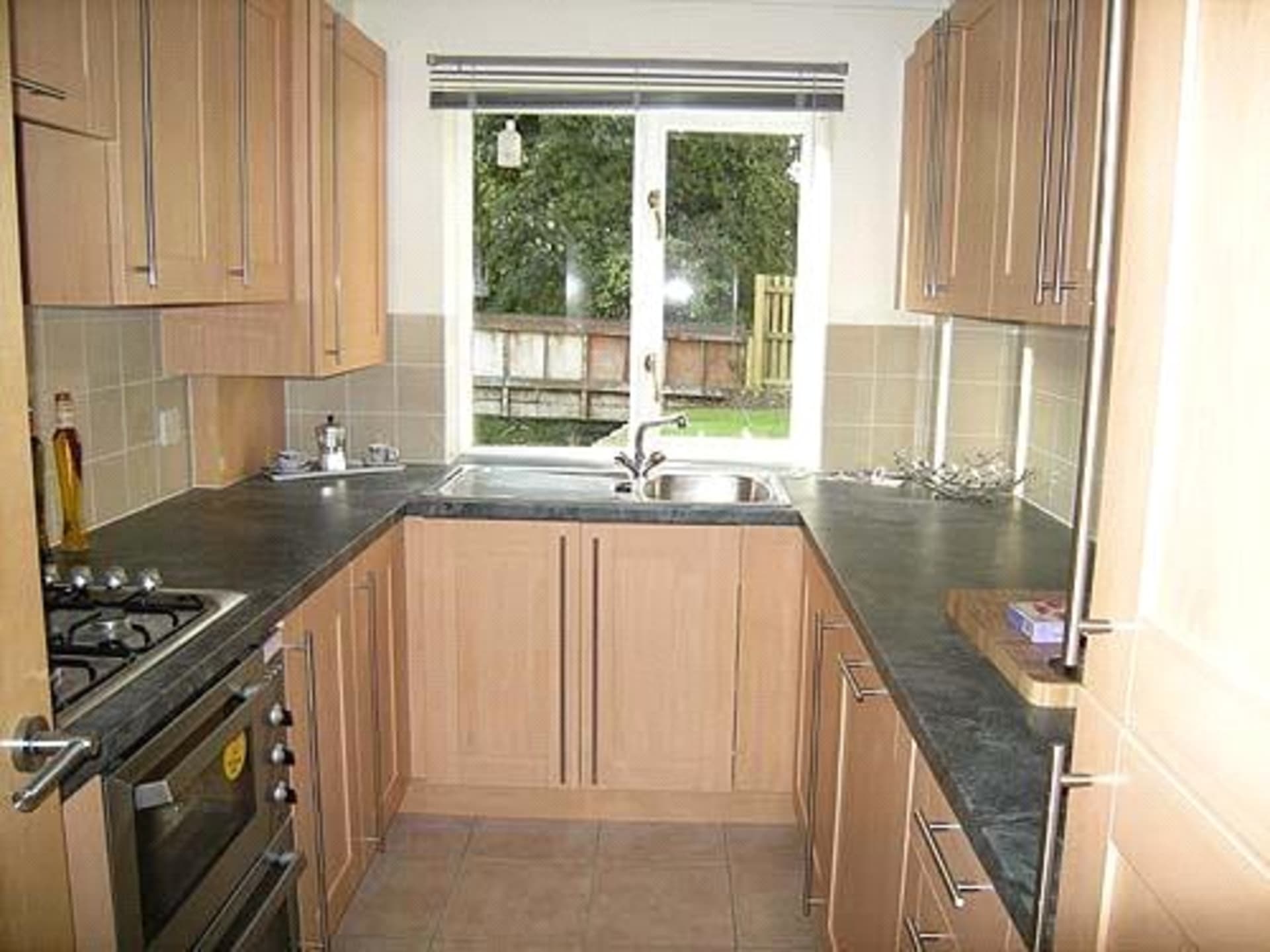 Singleton — £1,200pcm