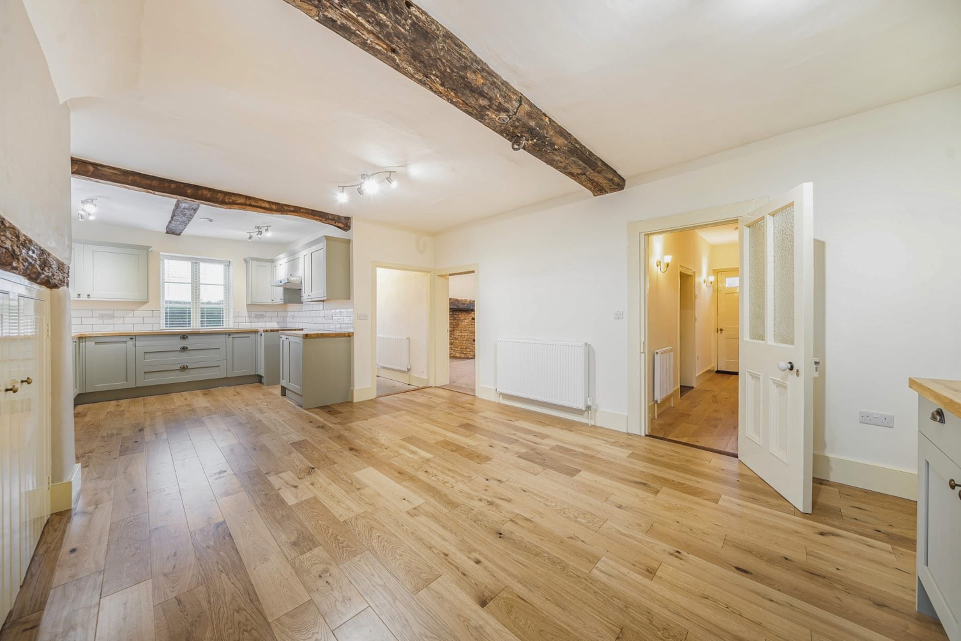 Great Chart — £2,500pcm