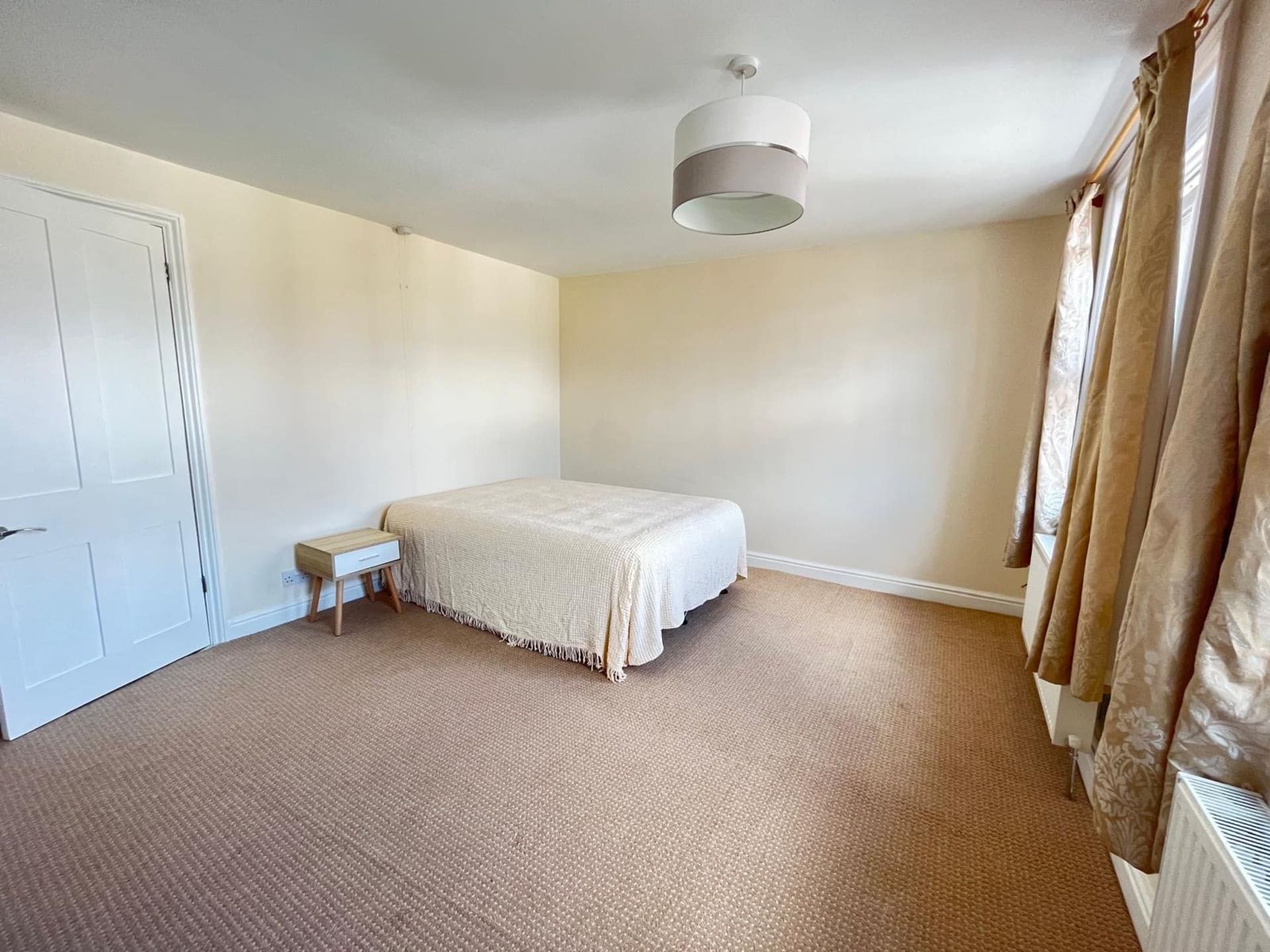 Willesborough — £1,295pcm