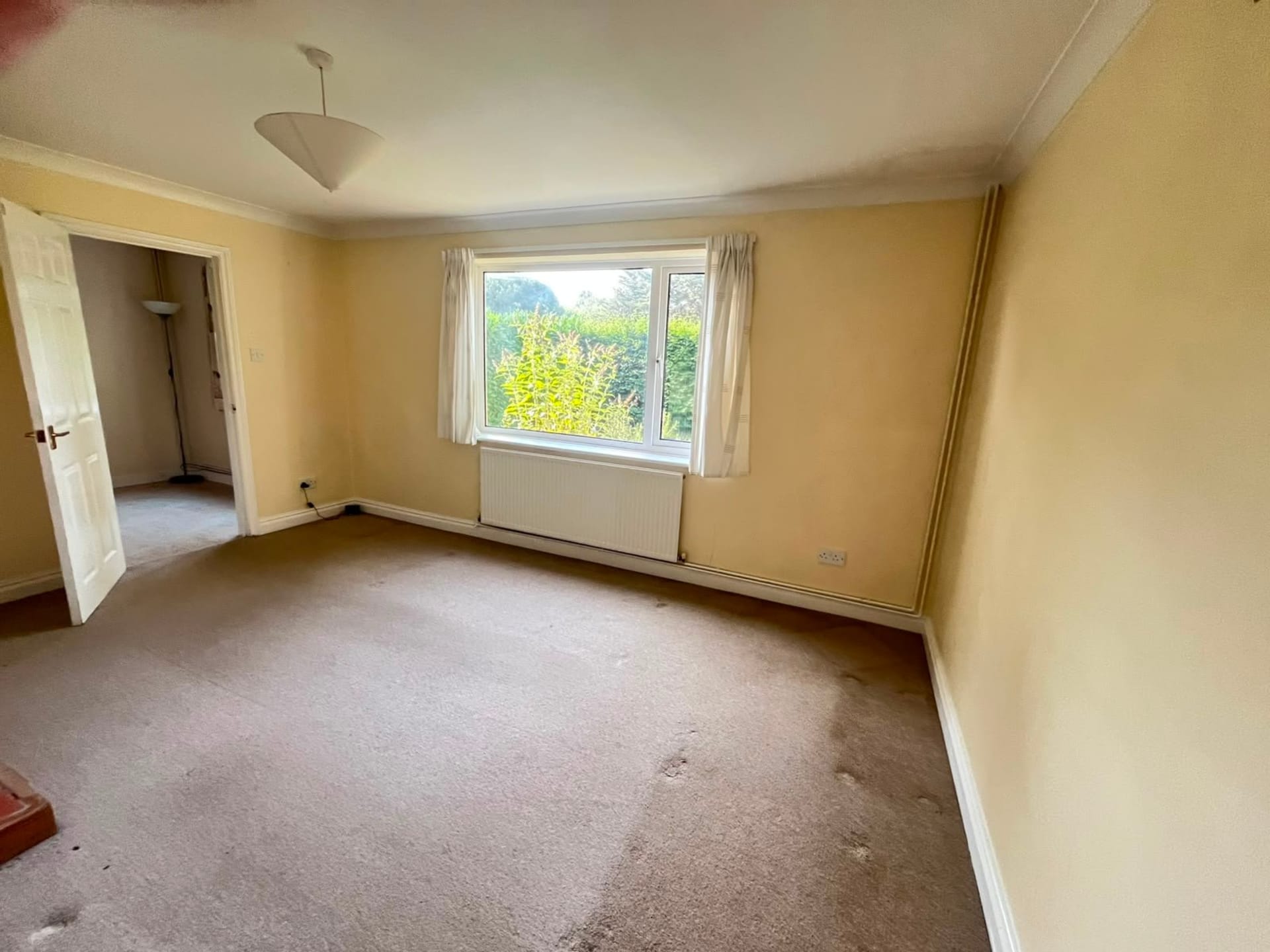 Smeeth — £1,250pcm