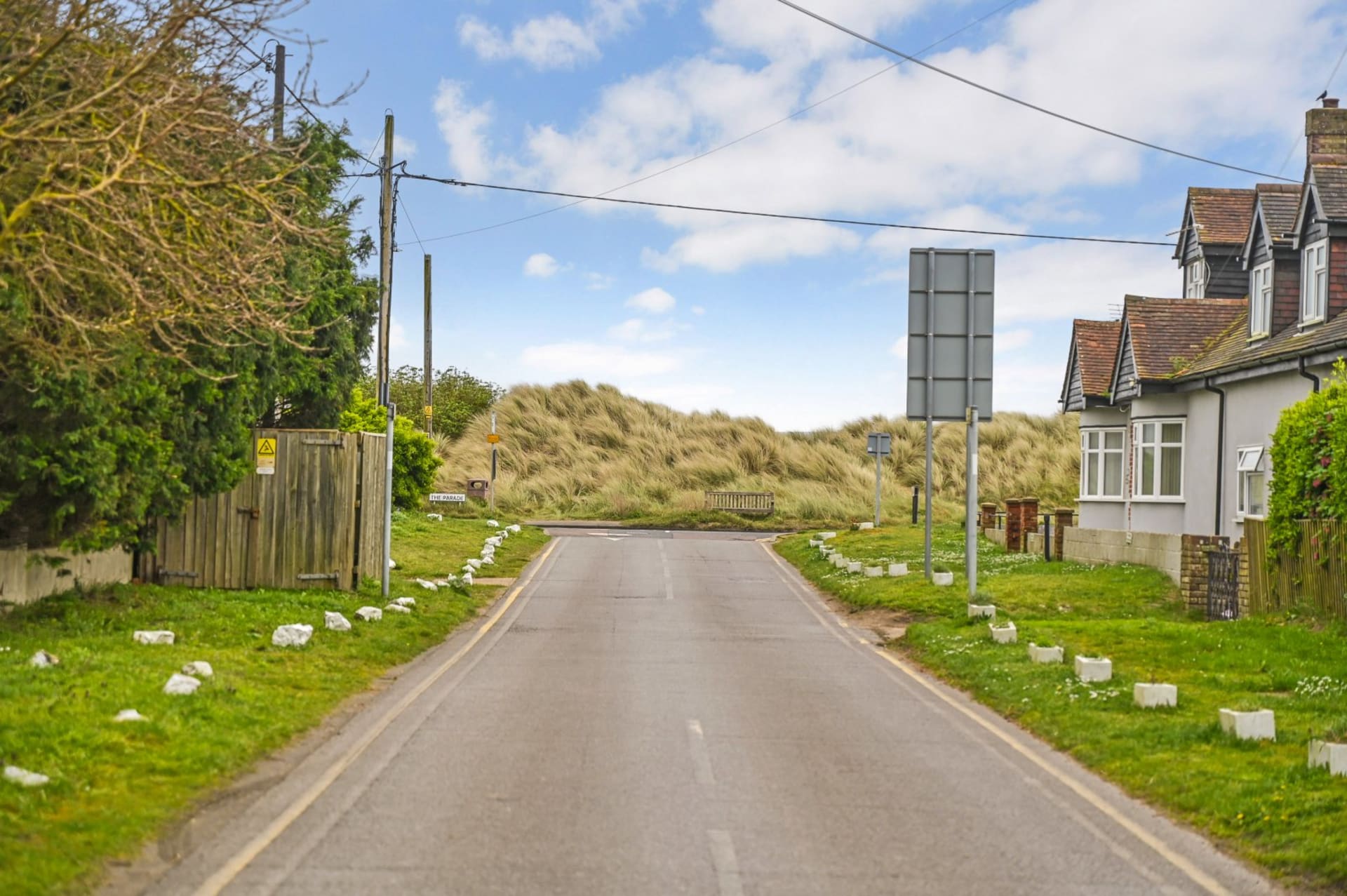 5 Bedroom House For Sale in Greatstone TN28 Hobbs Parker Estate Agents