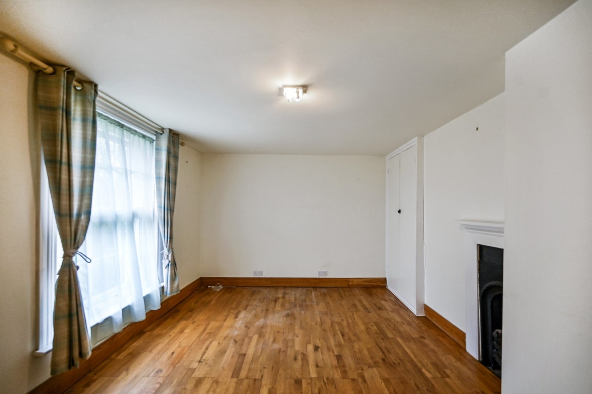 2 Bedroom House Sold in Lydd TN29 Hobbs Parker Estate Agents