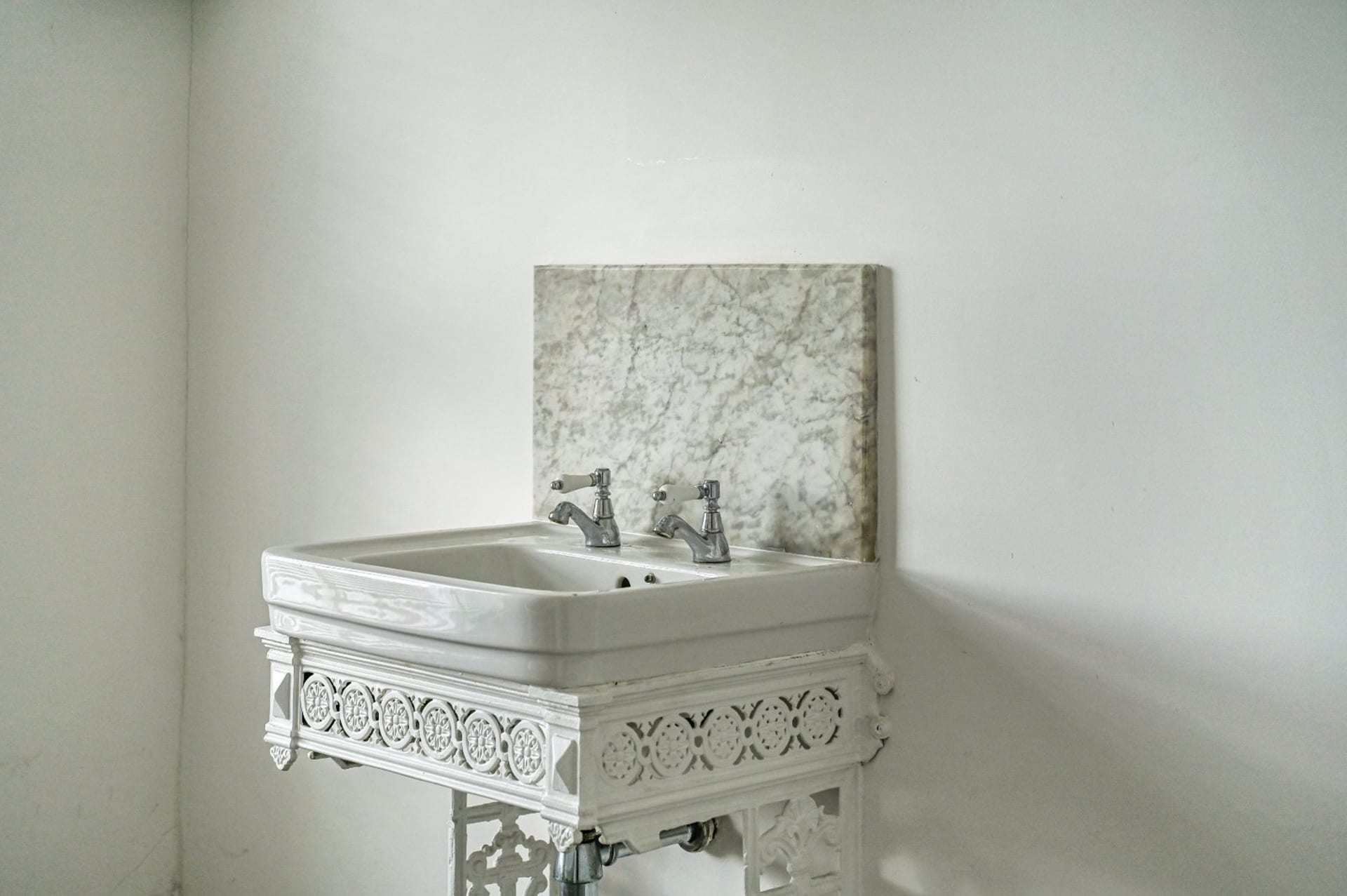 2 Bedroom House Sold in Lydd TN29 Hobbs Parker Estate Agents