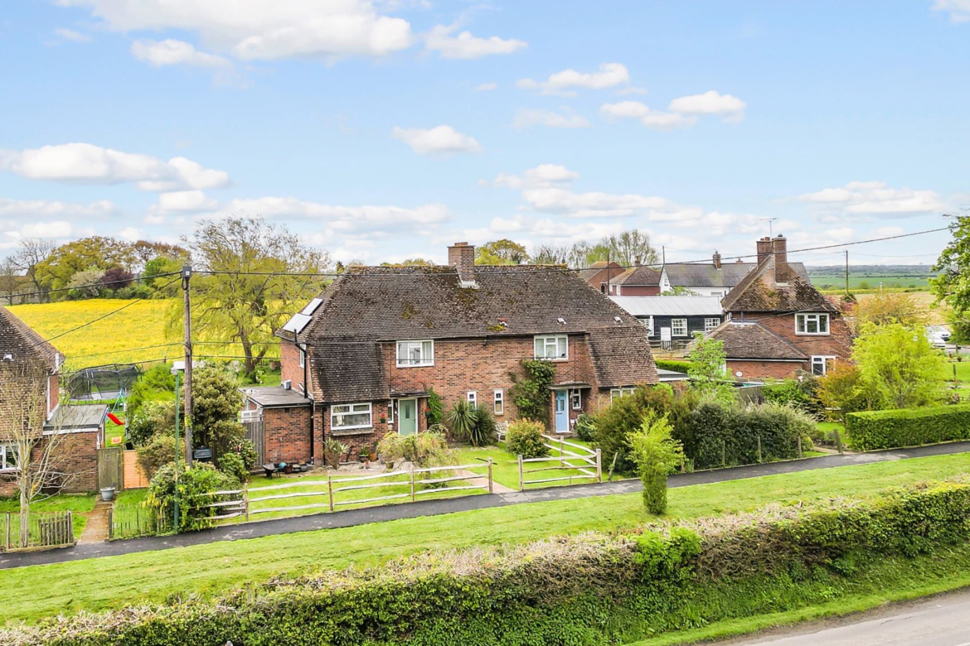 3 Bedroom House For Sale in Bilsington TN25 Hobbs Parker Estate Agents