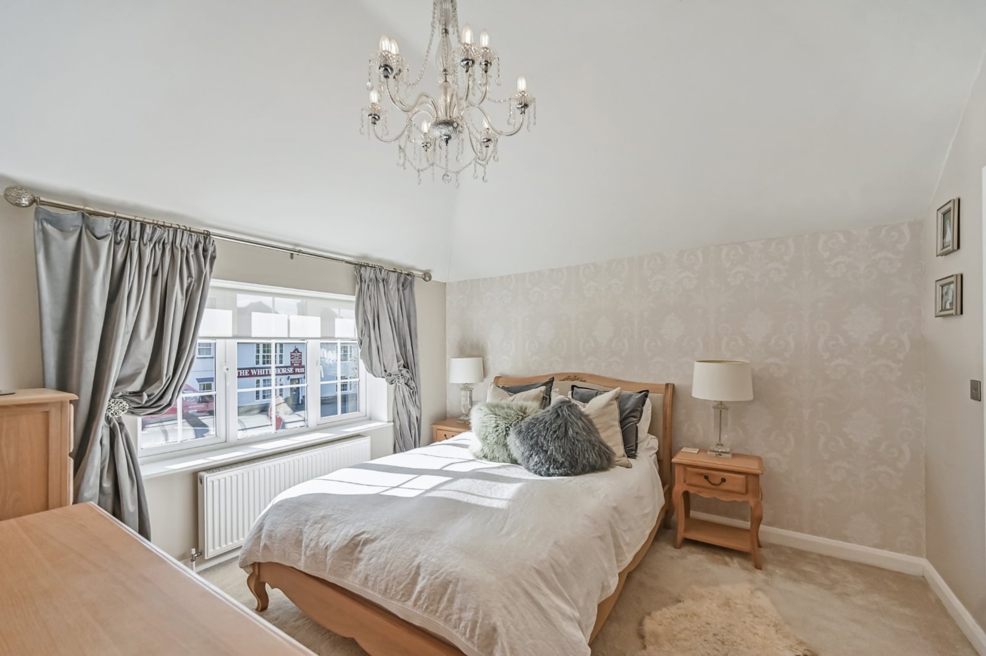 4 Bedroom House For Sale in Bilsington TN25 Hobbs Parker Estate Agents