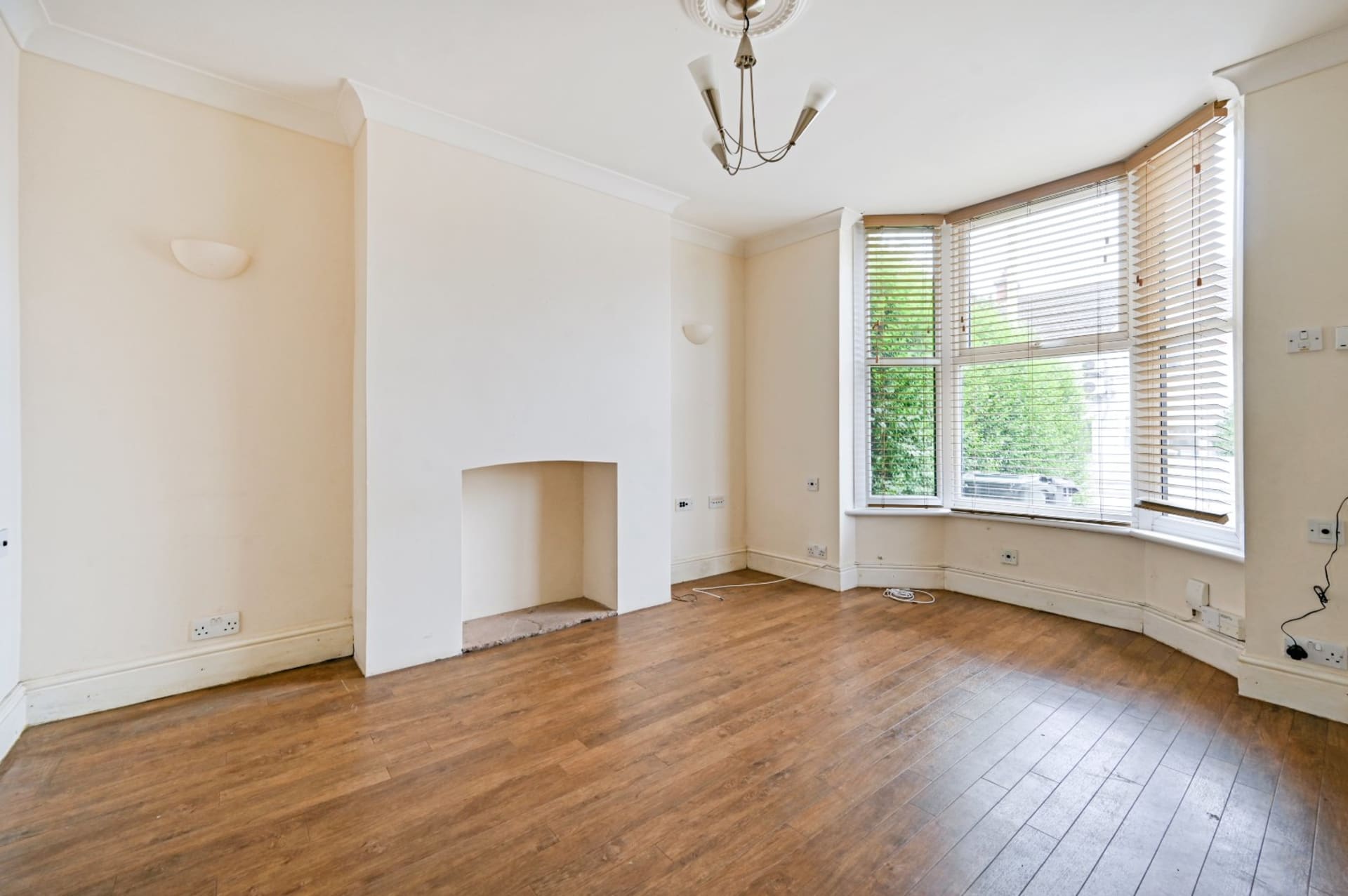Ashford — Guide Price £260,000