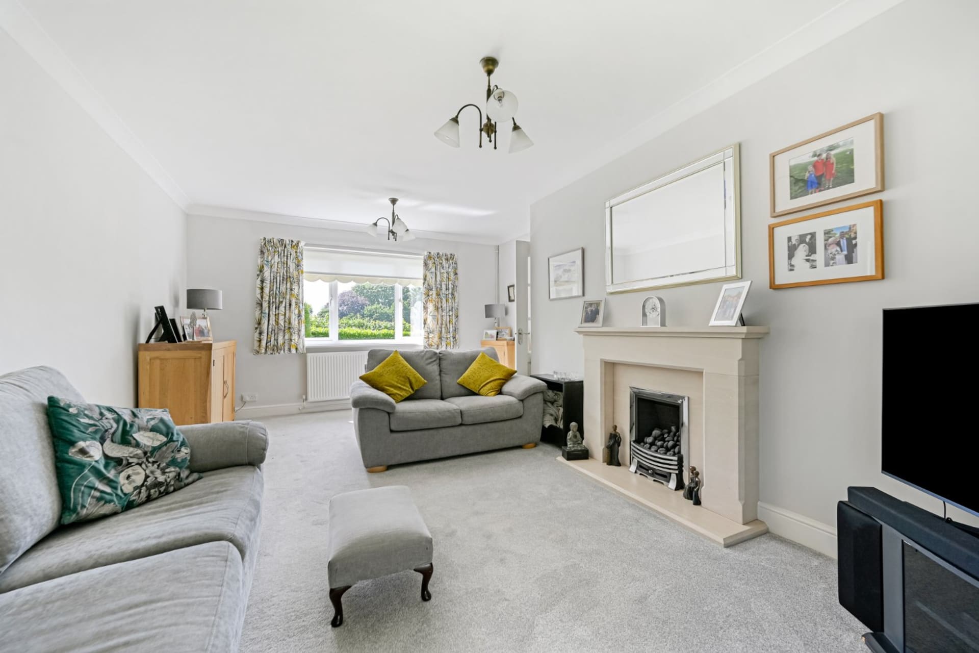 Ashford — £525,000