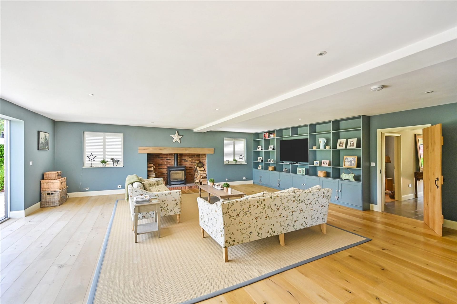 4 Bedroom House For Sale in Painters Forstal ME13 Hobbs Parker Estate