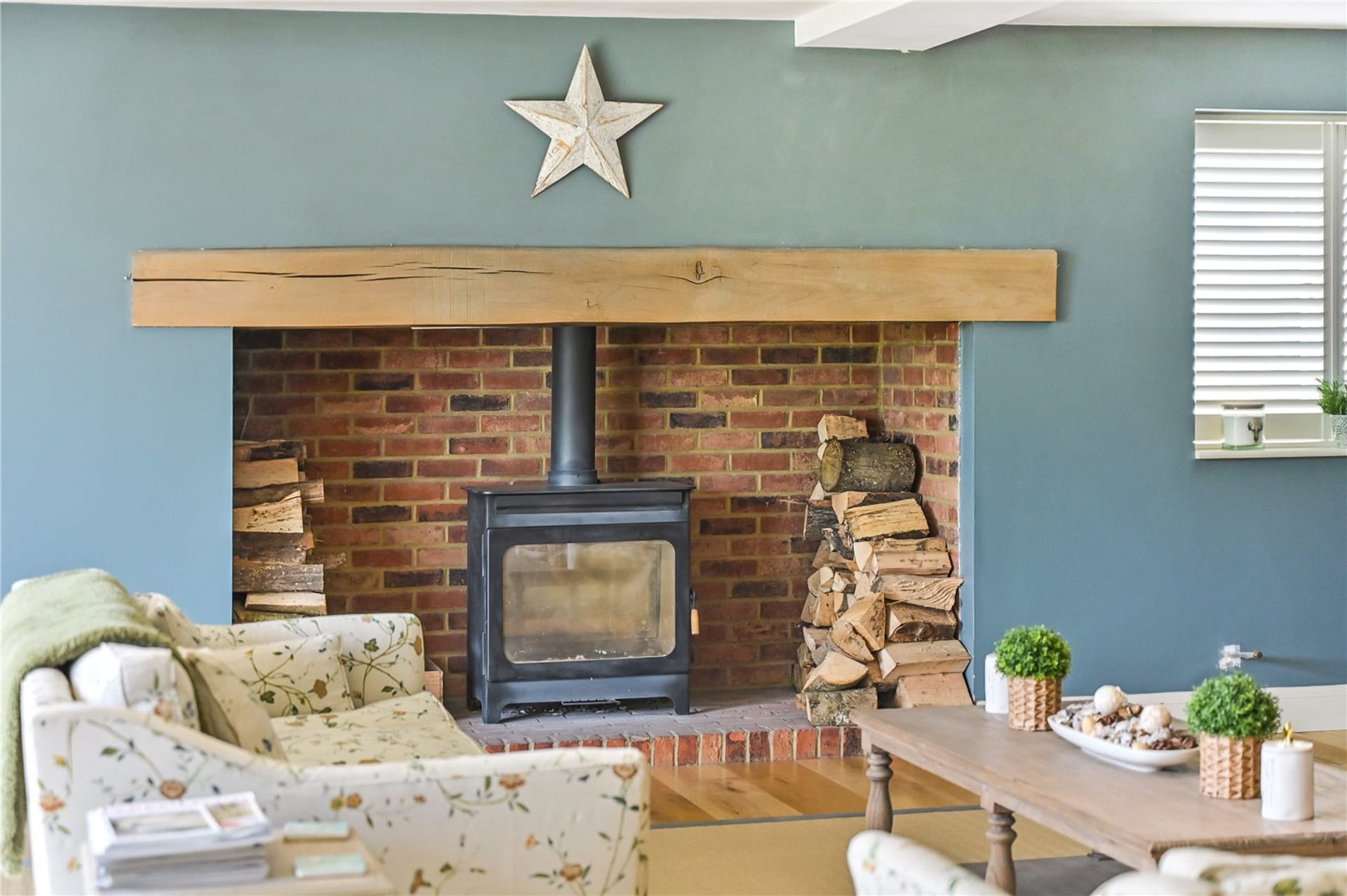 4 Bedroom House For Sale in Painters Forstal ME13 Hobbs Parker Estate