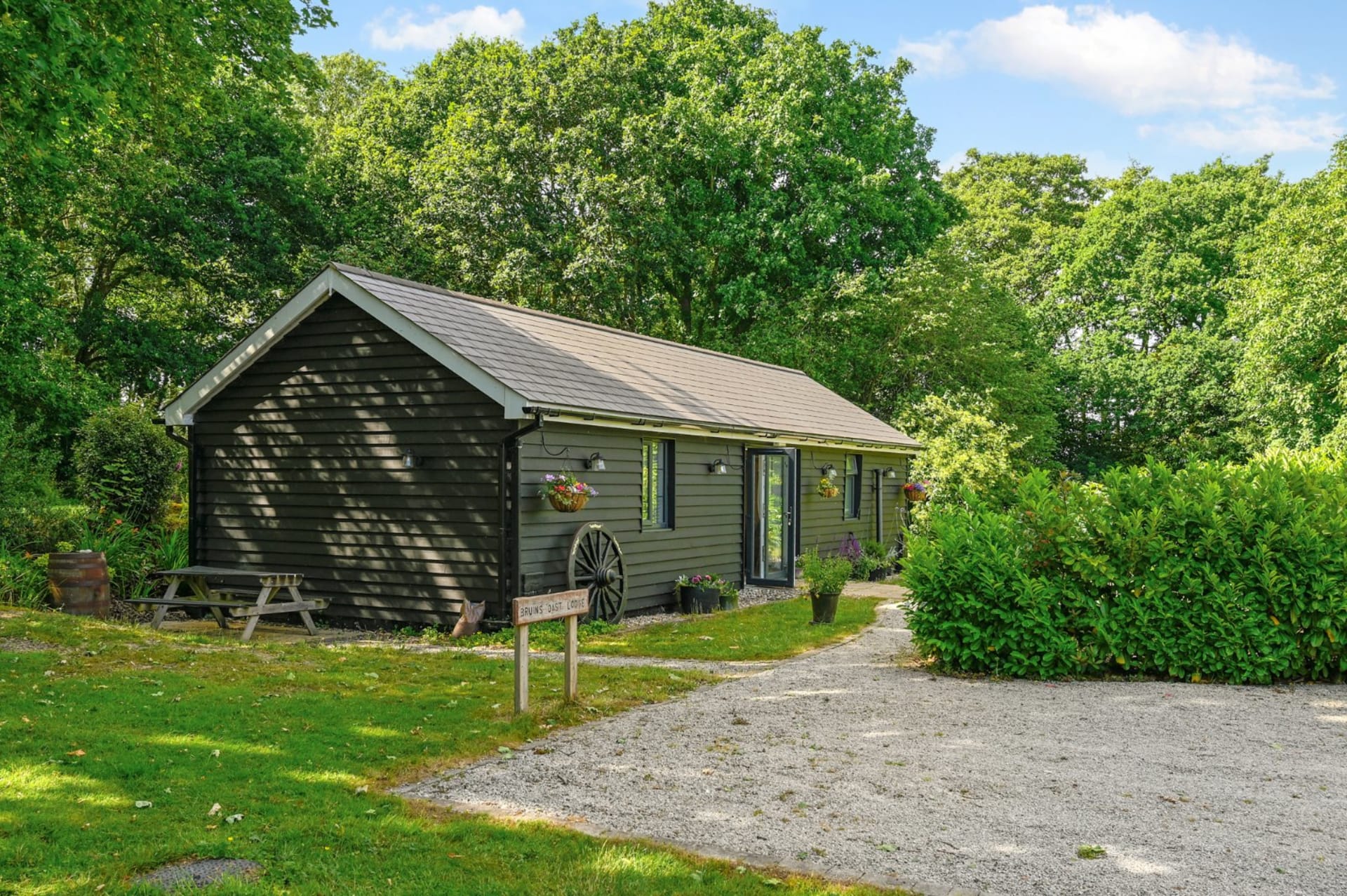 Kenardington — Guide Price £1,250,000