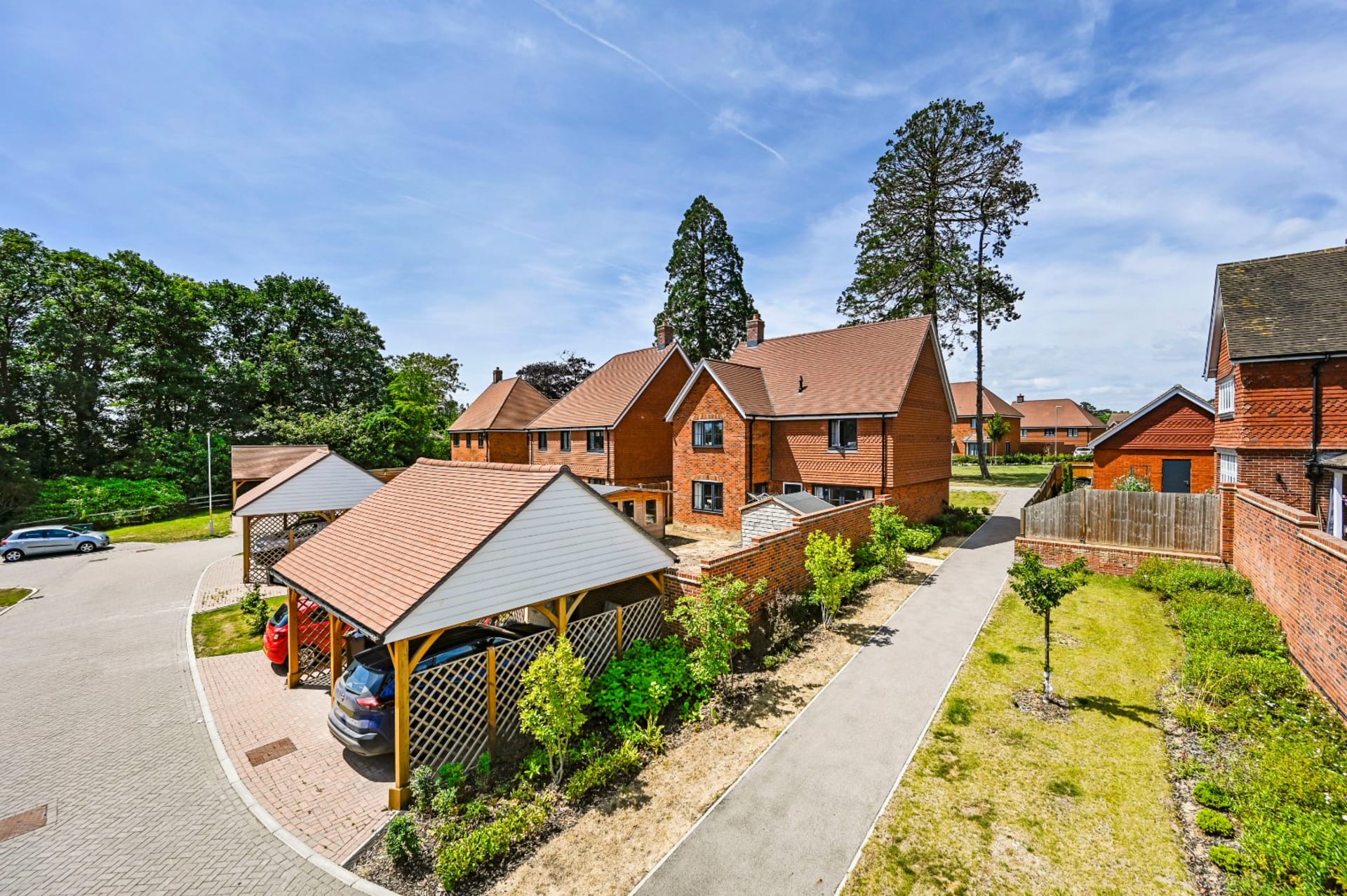 Willesborough — £515,000