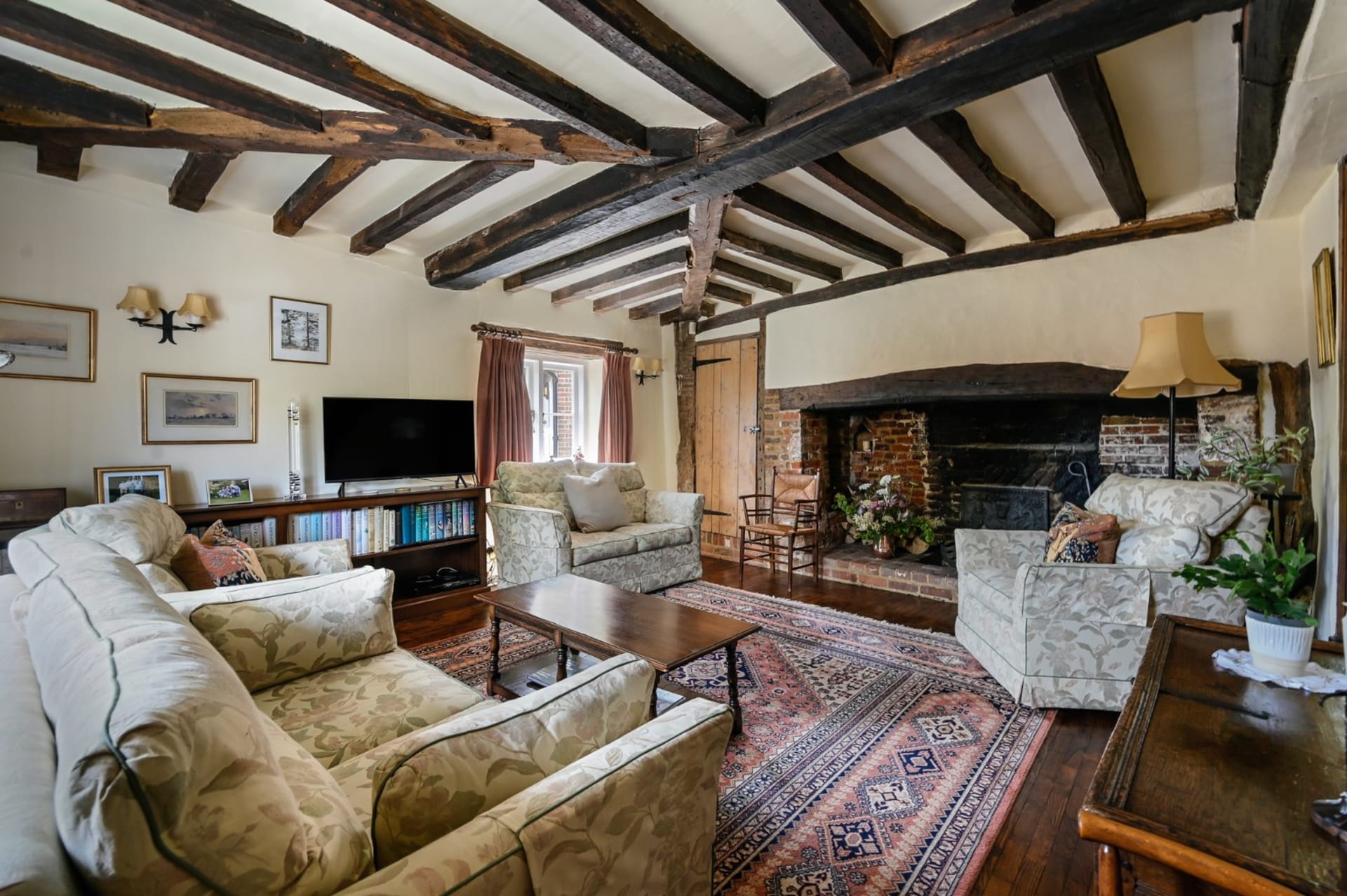 Waltham — Guide Price £725,000