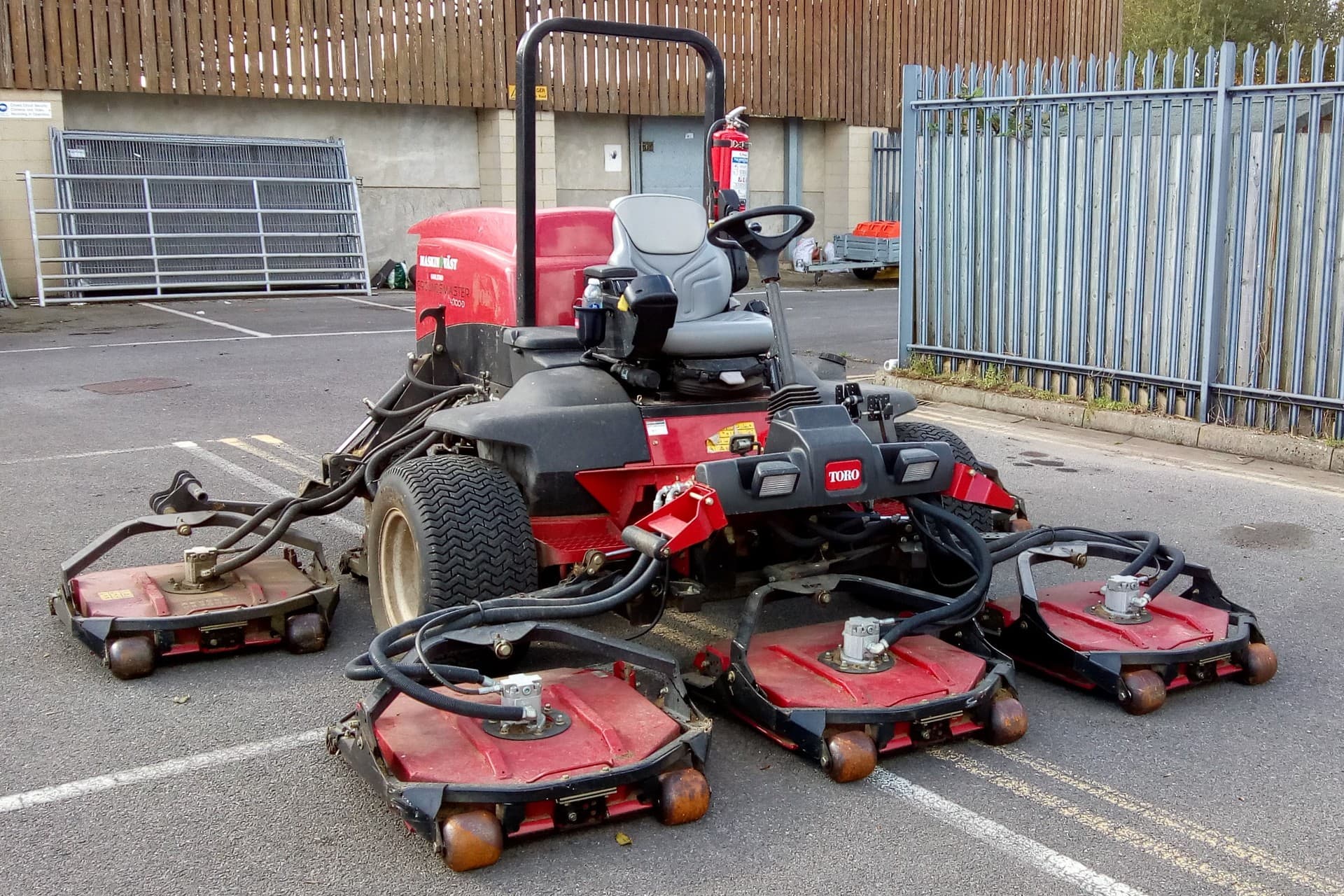 Professional Groundcare Equipment