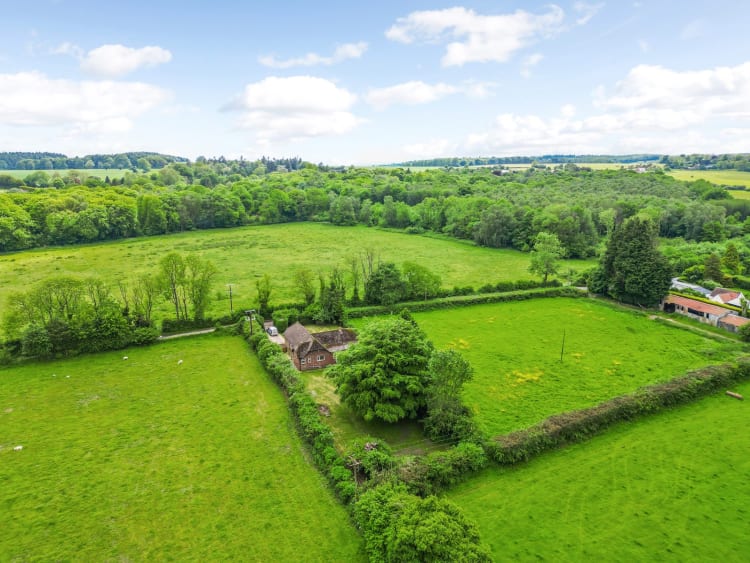3 Bedroom Bungalow For Sale in Challock TN25 Hobbs Parker Estate Agents