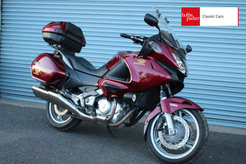  2011 Honda NT 700 VA-8