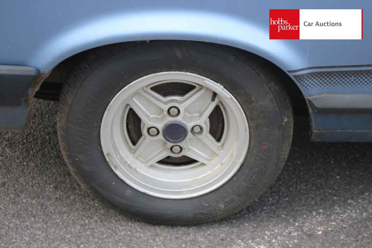 FORD CAPRI LASER image 44