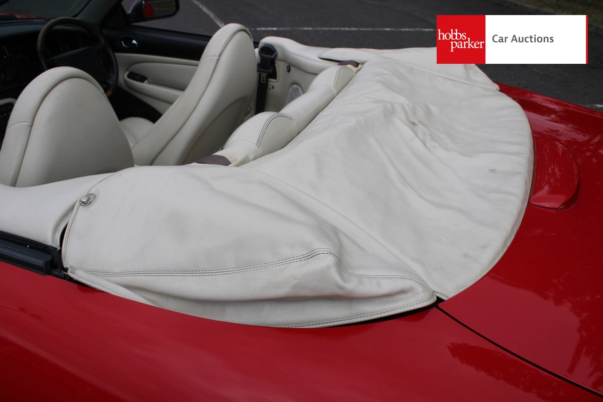 JAGUAR XKR 4.0 CONVERTIBLE AUTO image 25