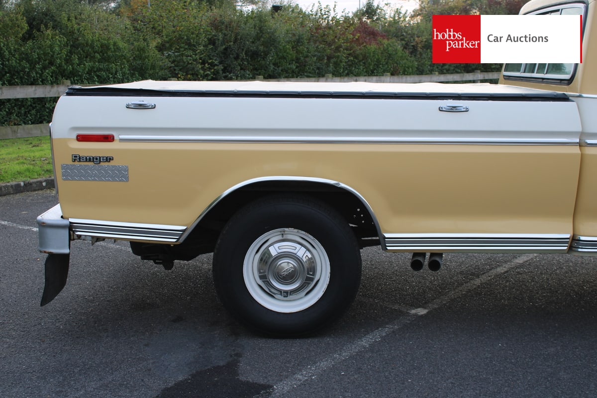 FORD F250 Supercab 6 seater image 12