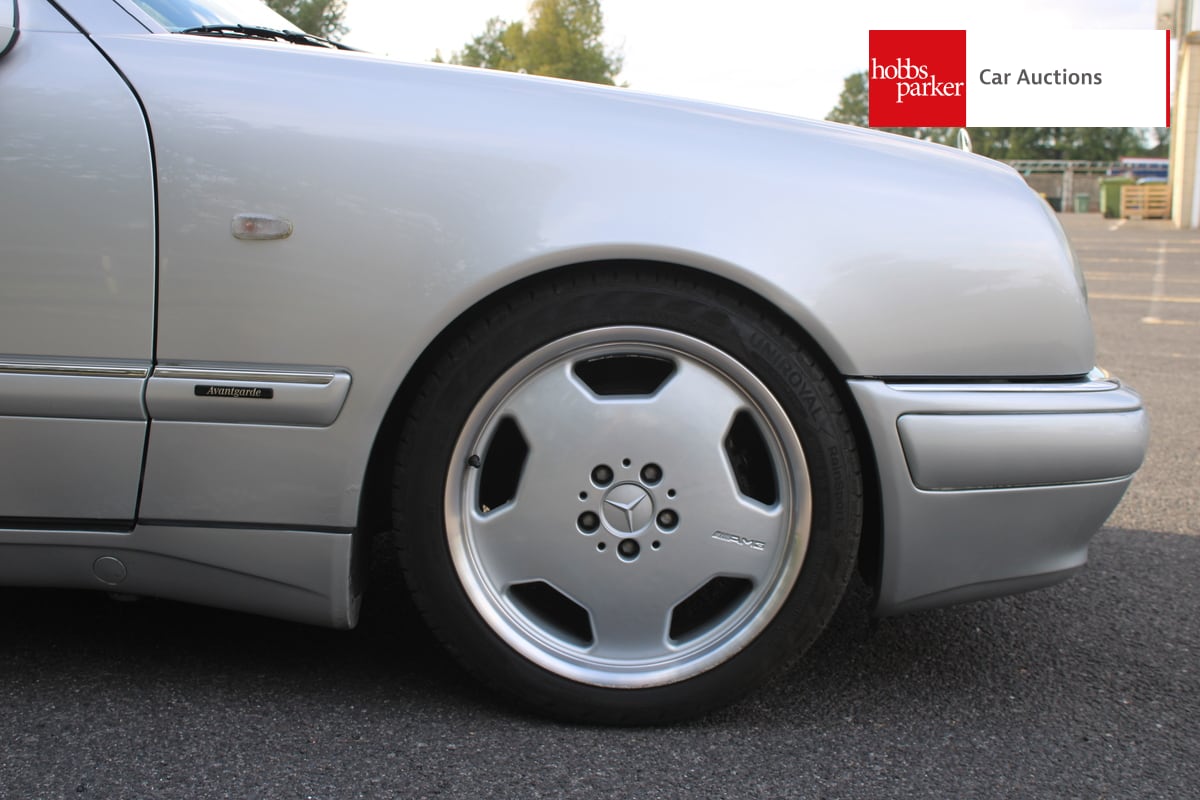 MERCEDES E36 AMG W210 AUTO image 17