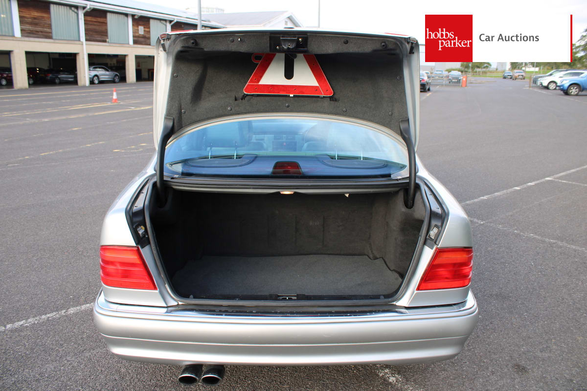 MERCEDES E36 AMG W210 AUTO image 30