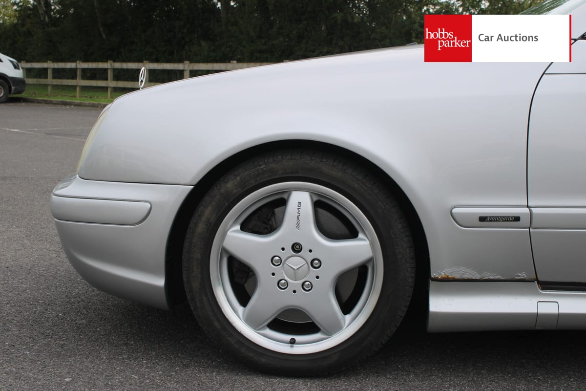 MERCEDES CLK55 AMG AUTO image 9