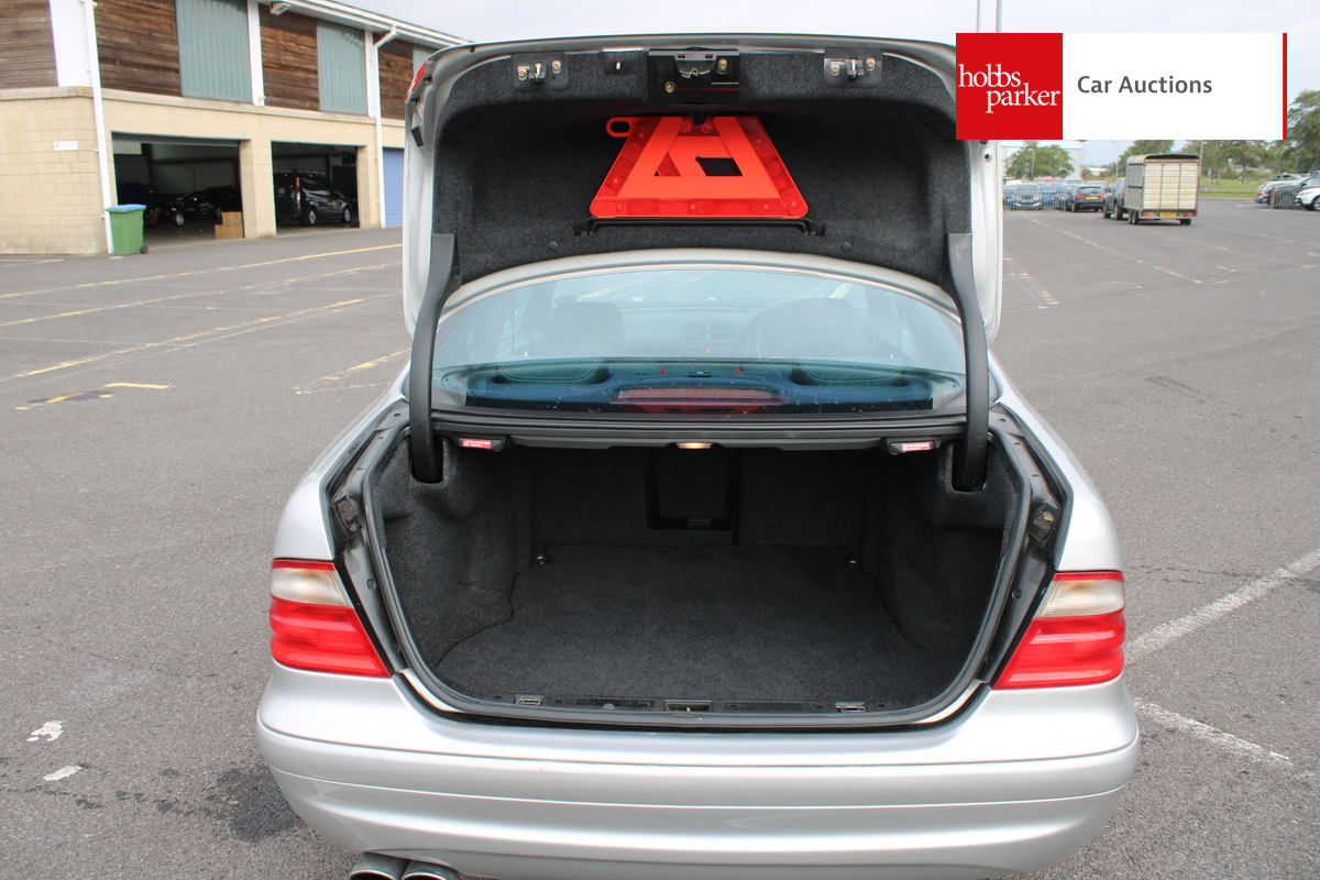 MERCEDES CLK55 AMG AUTO image 23