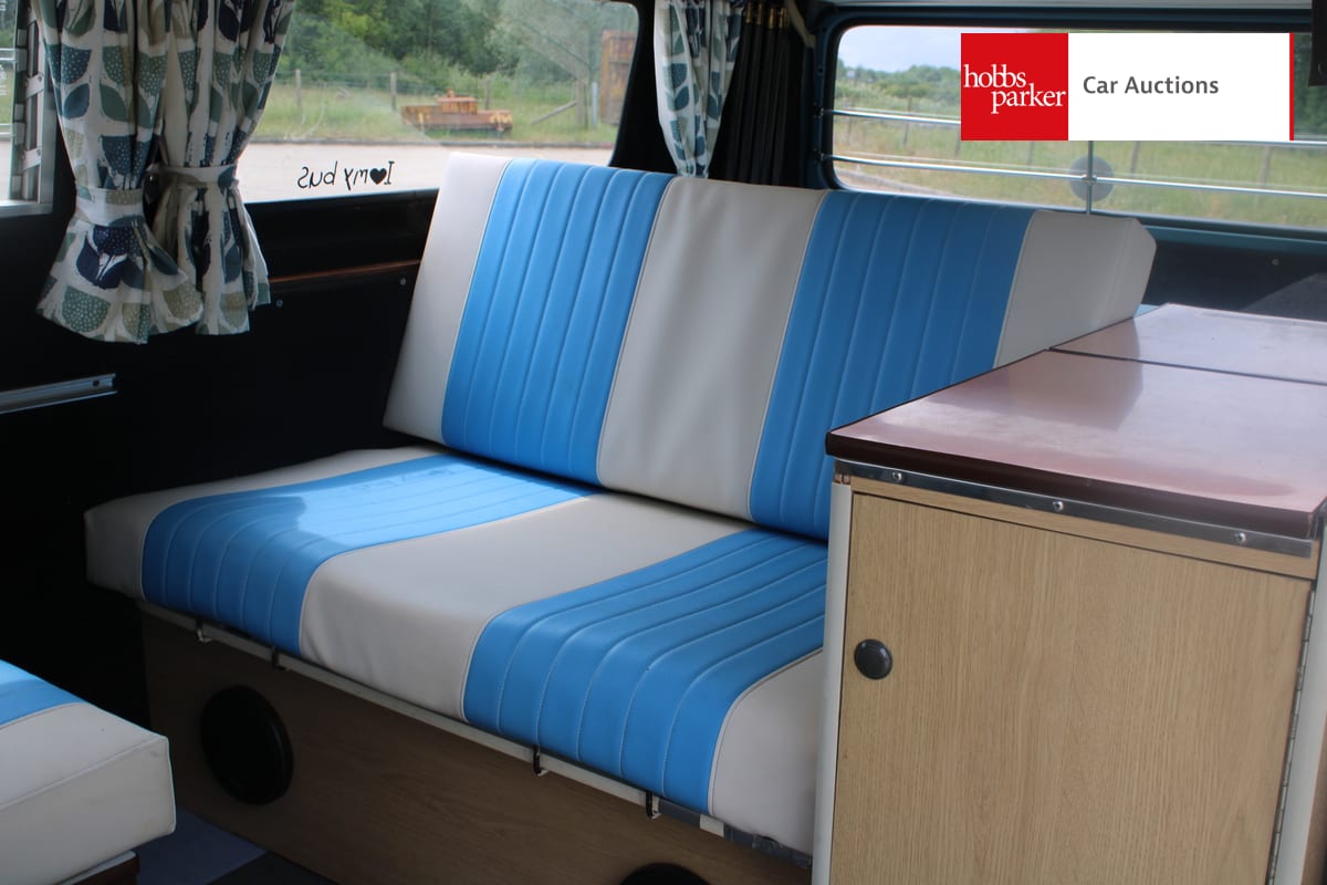 VOLKSWAGEN CAMPER VAN image 19