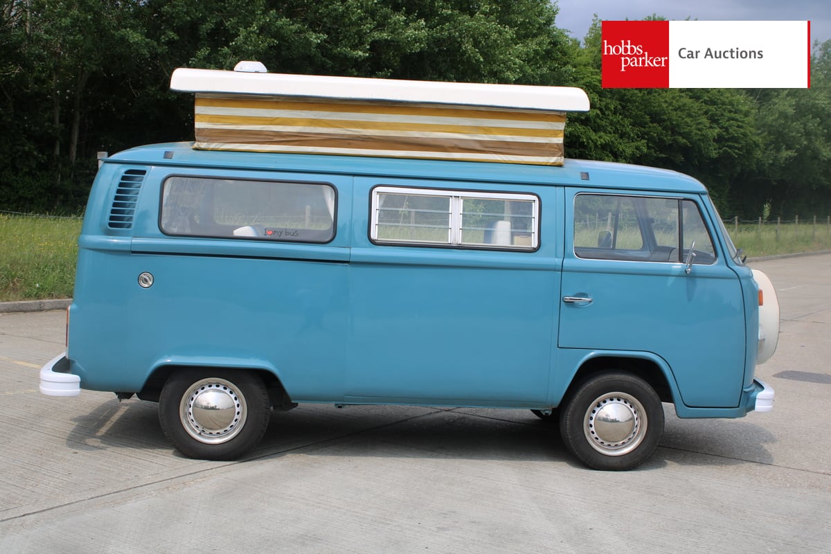 VOLKSWAGEN CAMPER VAN image 26