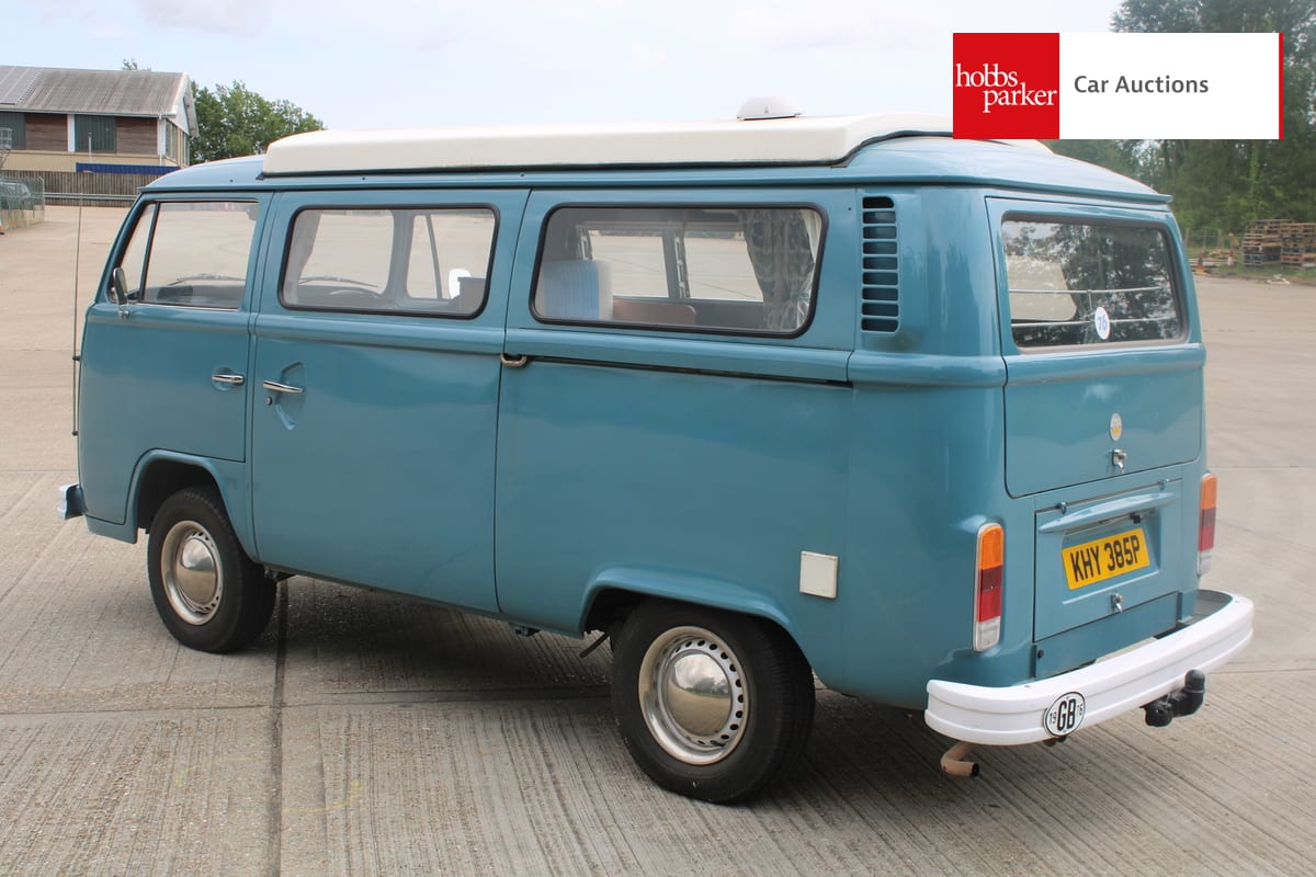 VOLKSWAGEN CAMPER VAN image 6