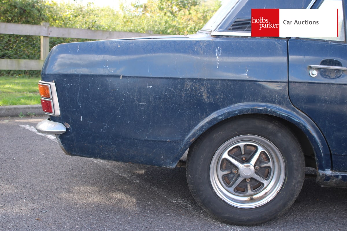 FORD CORTINA 1300 DELUXE image 13