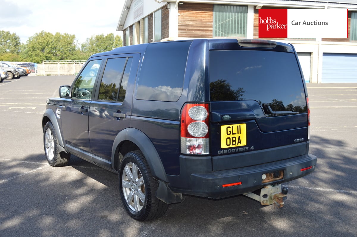 LAND ROVER DISCOVERY SDV6 AUTO 245 Commercial image 5