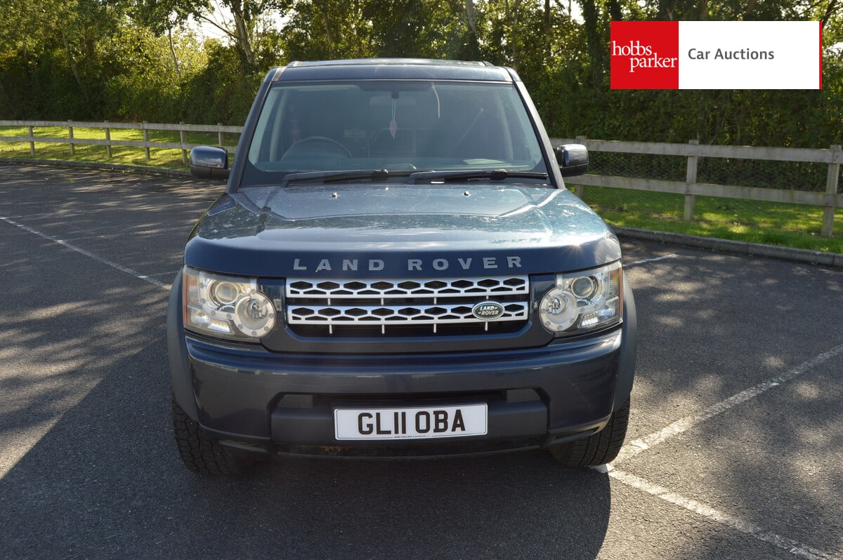 LAND ROVER DISCOVERY SDV6 AUTO 245 Commercial image 7