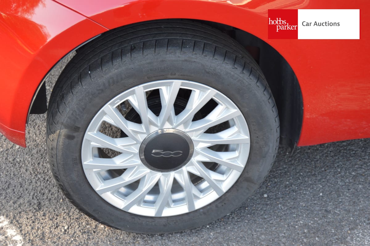 FIAT 500 MHEV image 11