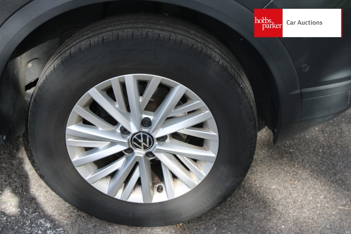 VOLKSWAGEN T-ROC LIFE TSI image 11