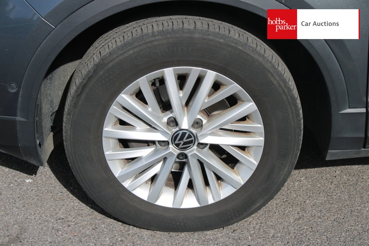 VOLKSWAGEN T-ROC LIFE TSI image 12