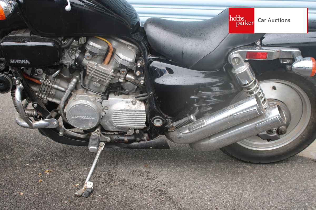 HONDA SUPER MAGNA 700 image 7