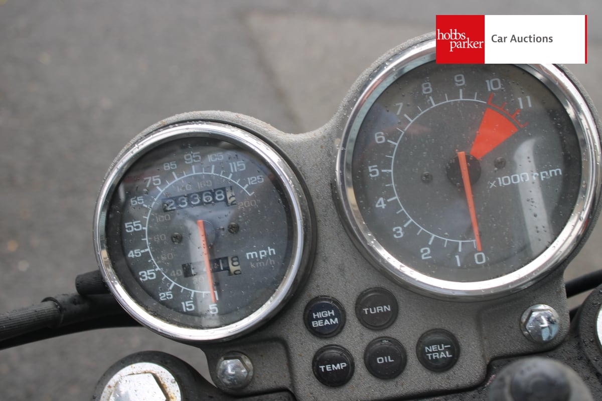 HONDA SUPER MAGNA 700 image 9